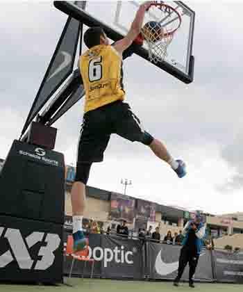 Cum a fost atmosfera la Castorii Suceava Streetball by Iulius Mall: meciuri spectacol de baschet, muzică și multă distracție