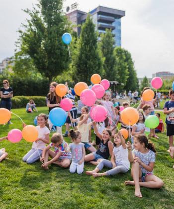 Jocuri antrenante, ateliere creative și proiecții de animații, pe 1 iunie, la Kiddy Festival, din Iulius Parc